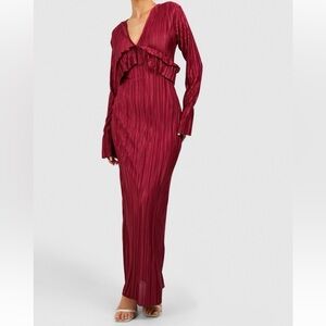 ✨NEW✨ Long Sleeve Ruffle Detail Maxi Dress